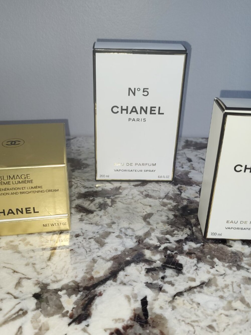 Chanel Gift Boxes - Picture 4 of 5